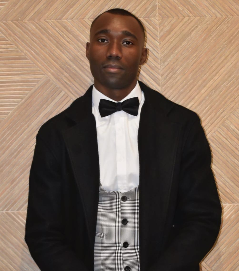 Portrait de Monsieur Lord MATSOUMBA, Responsable Qualité et Recette